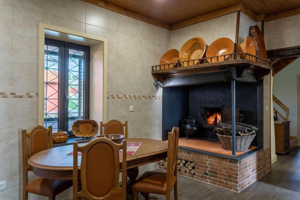 Вилла Casa Dos Mortagua Fermela Экстерьер фото